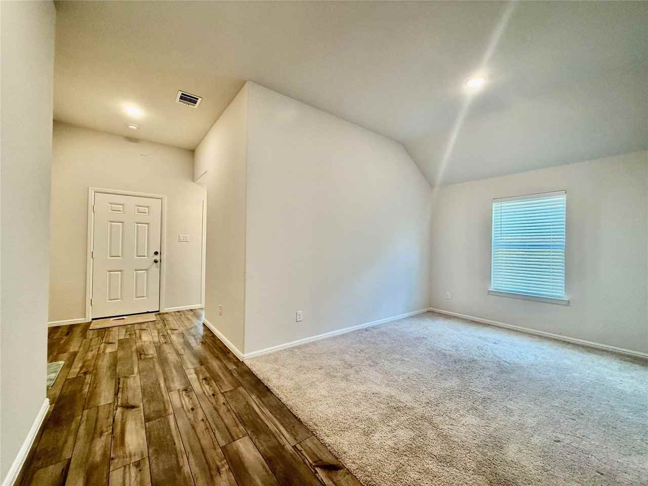 2704 Rambling Rd - Photo 7 of 28