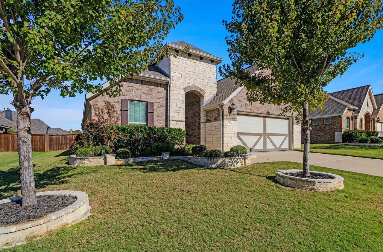 1124 Diamond Dove Dr - Photo 4 of 30