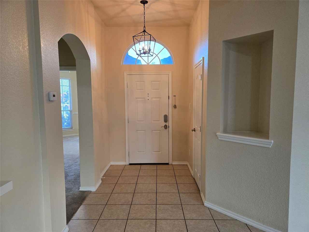 624 Caravan Dr - Photo 4 of 26