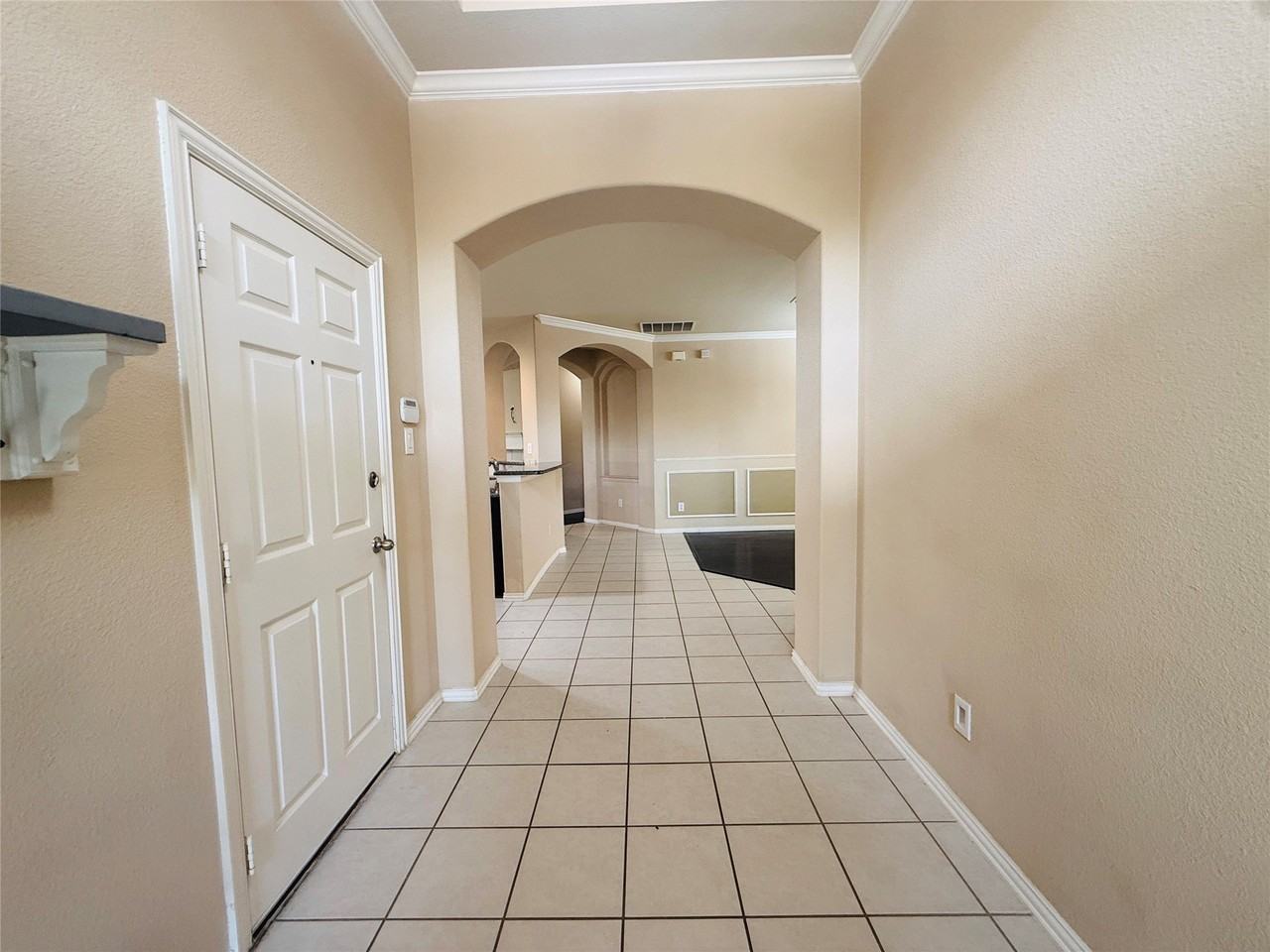 14629 Crystal Lake Dr - Photo 3 of 21
