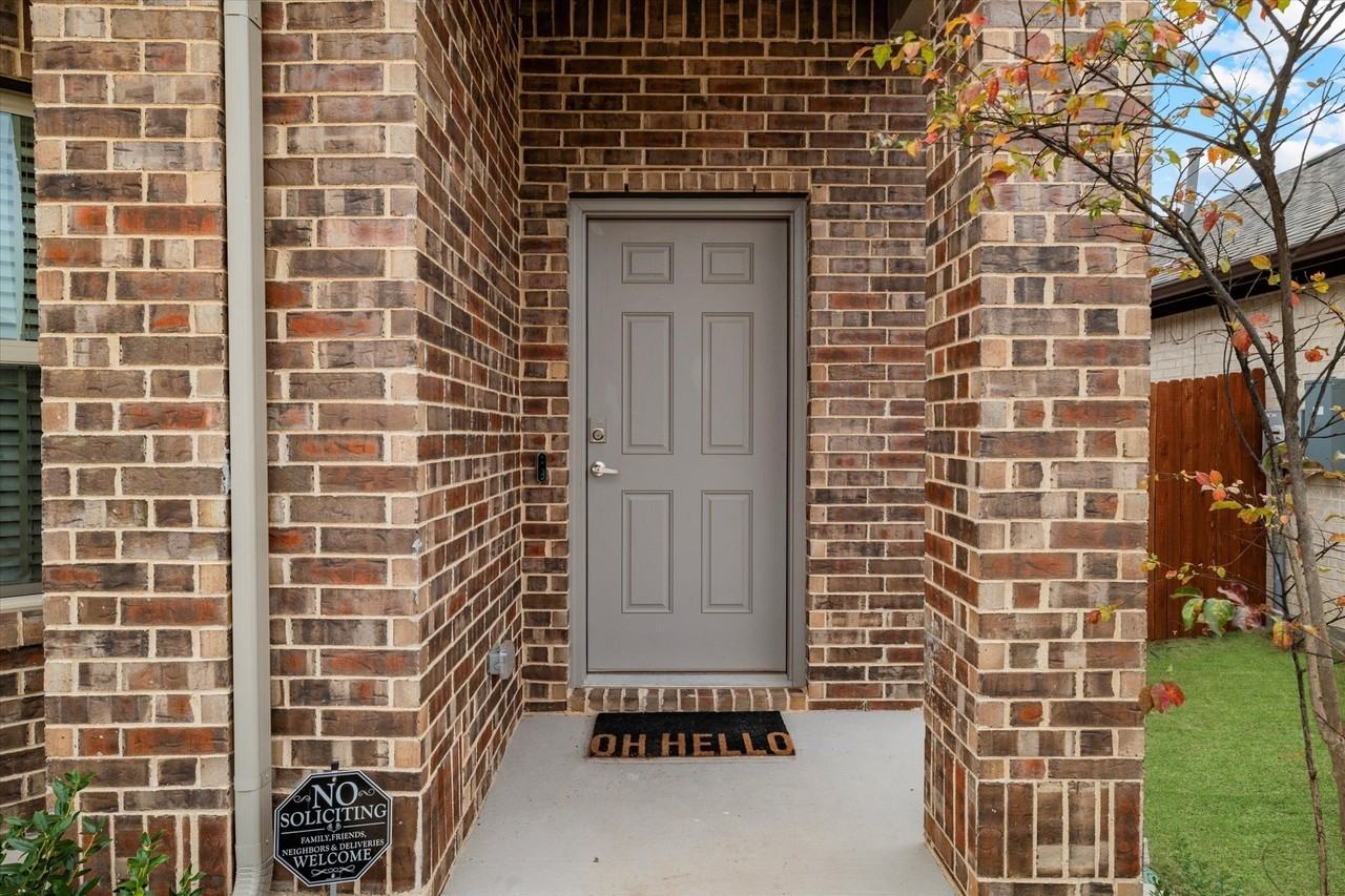 3225 Sioux Trl - Photo 3 of 40