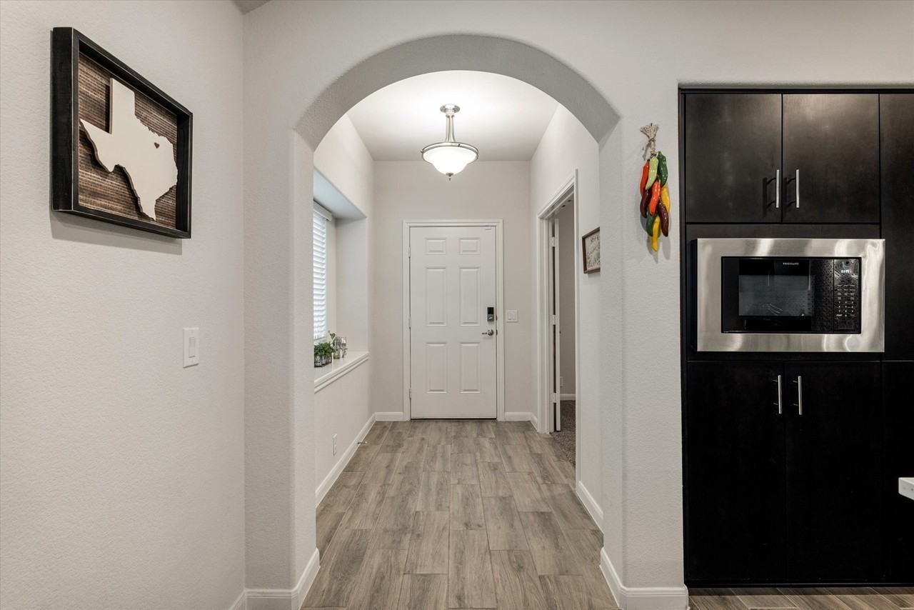3225 Sioux Trl - Photo 5 of 40