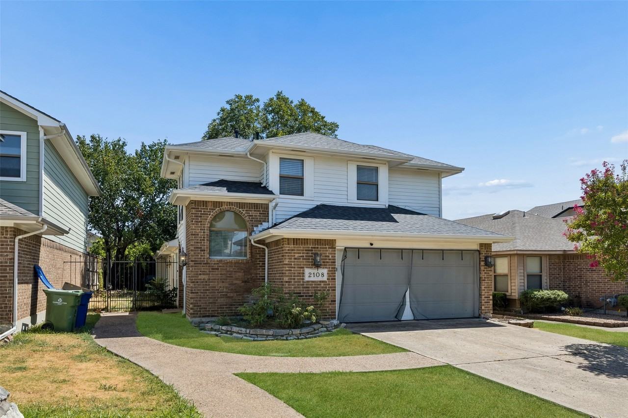 2108 Rose Cliff Ln - Photo 2 of 23