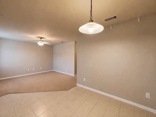 560 W Elm St #C - Photo 3 of 11