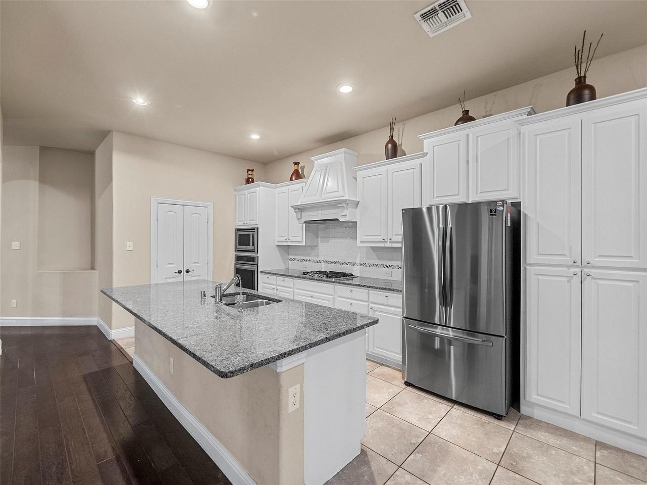 10412 Fort Davis Pl - Photo 6 of 20