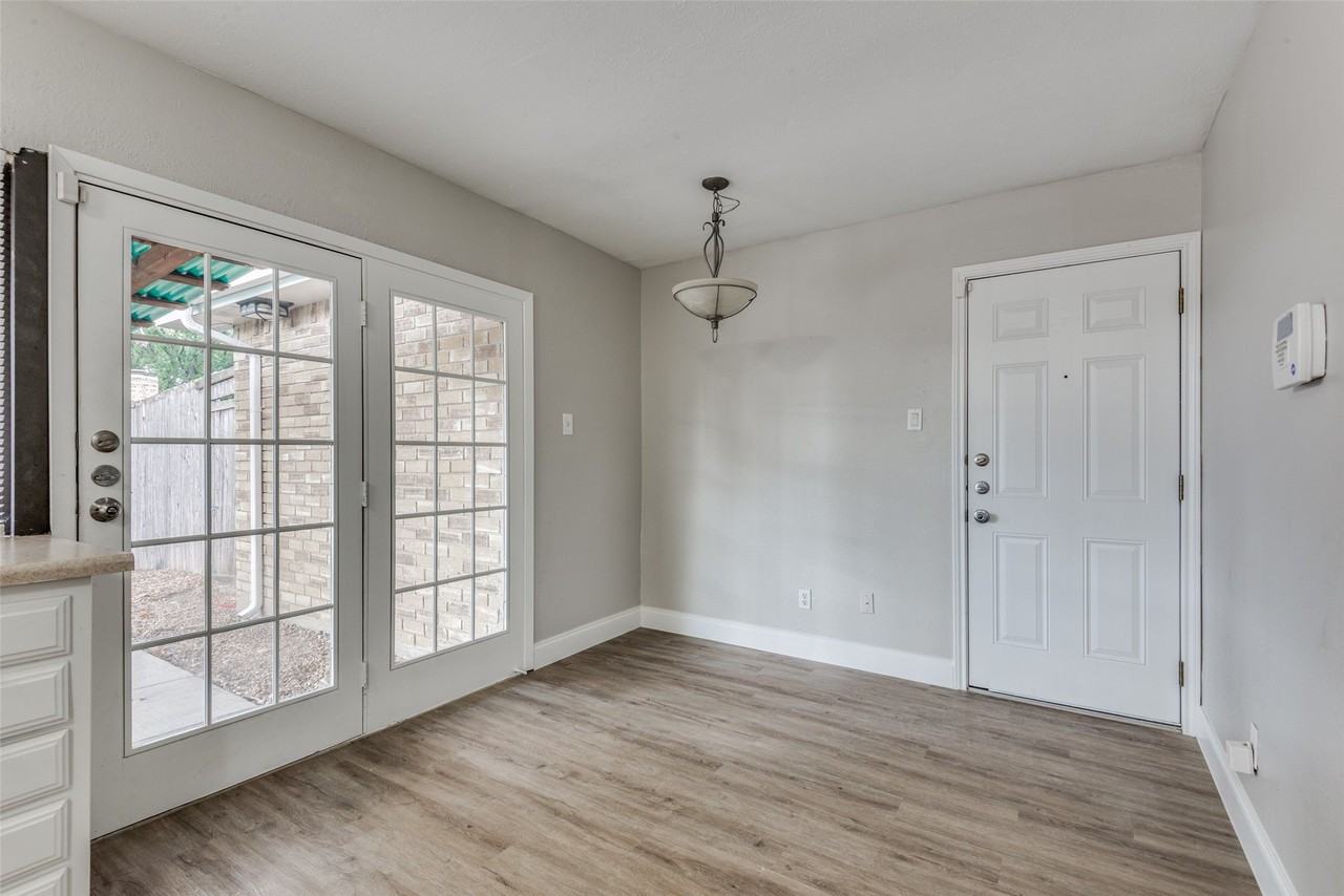 1930 Rambling Ridge Ln - Photo 5 of 15