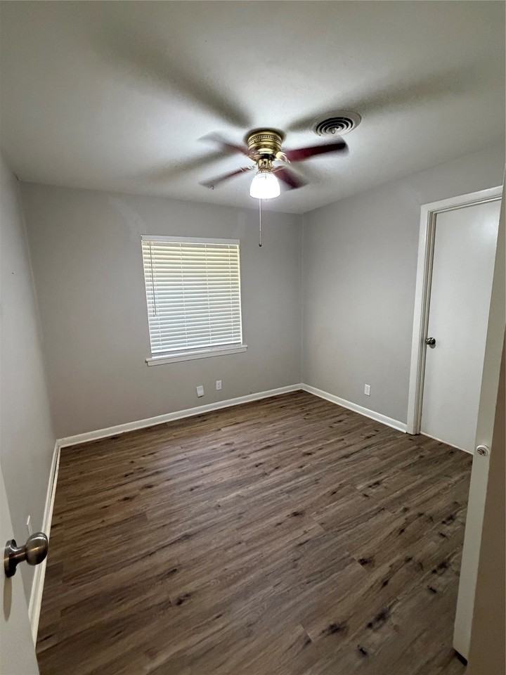 2220 Bella Vista Dr - Photo 6 of 14