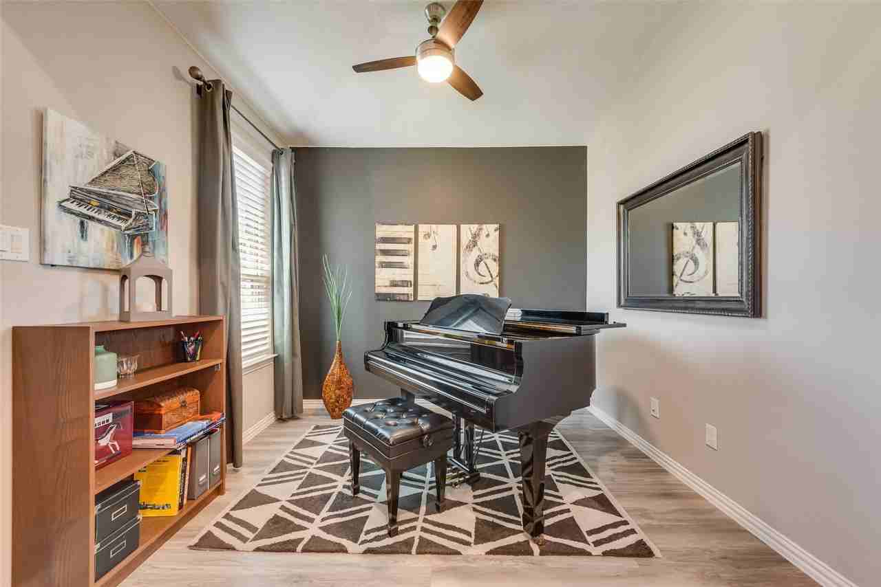 1919 Livingston Rd - Photo 4 of 22