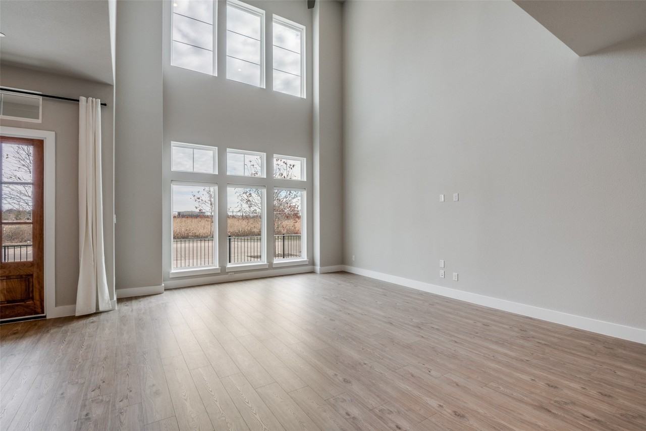 11881 Brubaker Dr - Photo 7 of 26