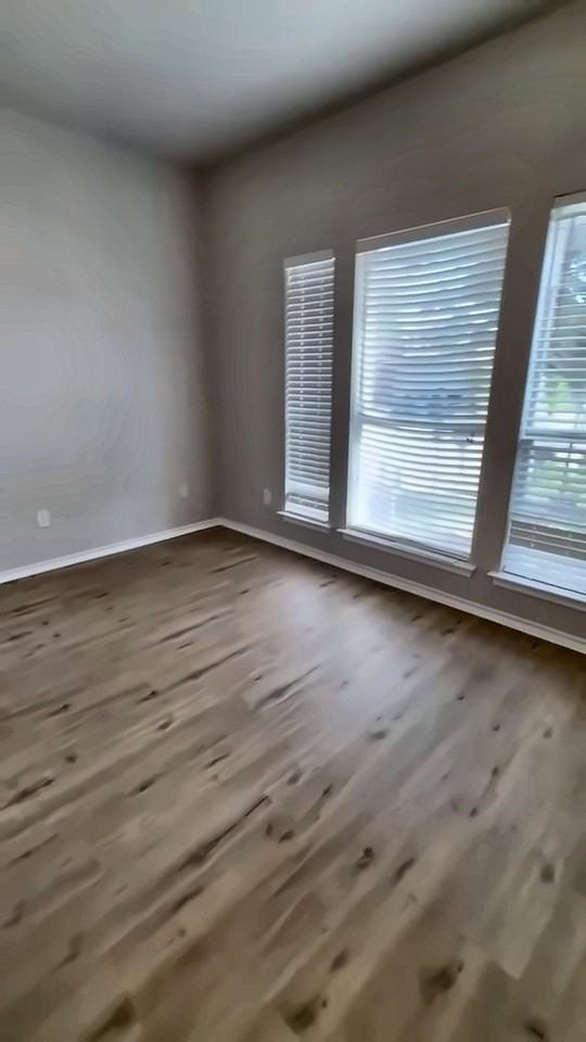 7417 Alverstone Dr - Photo 4 of 6