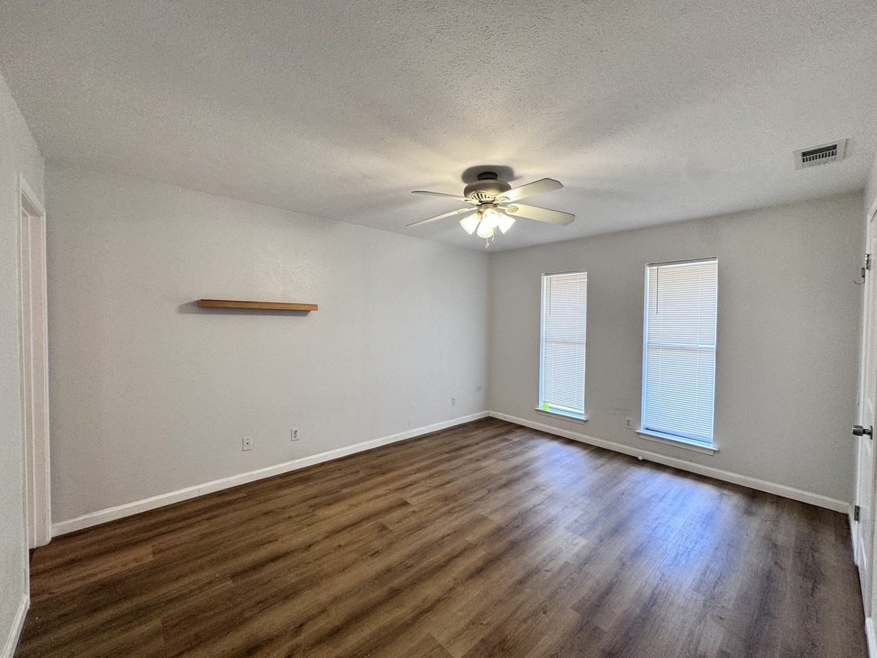 5467 Anita St - Photo 7 of 12