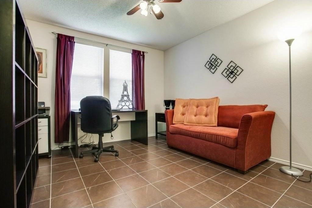 2926 Montague Trl - Photo 6 of 23