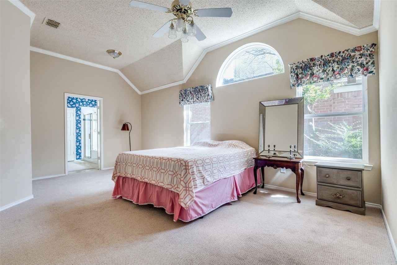 6816 Thorncliff Trl - Photo 7 of 12