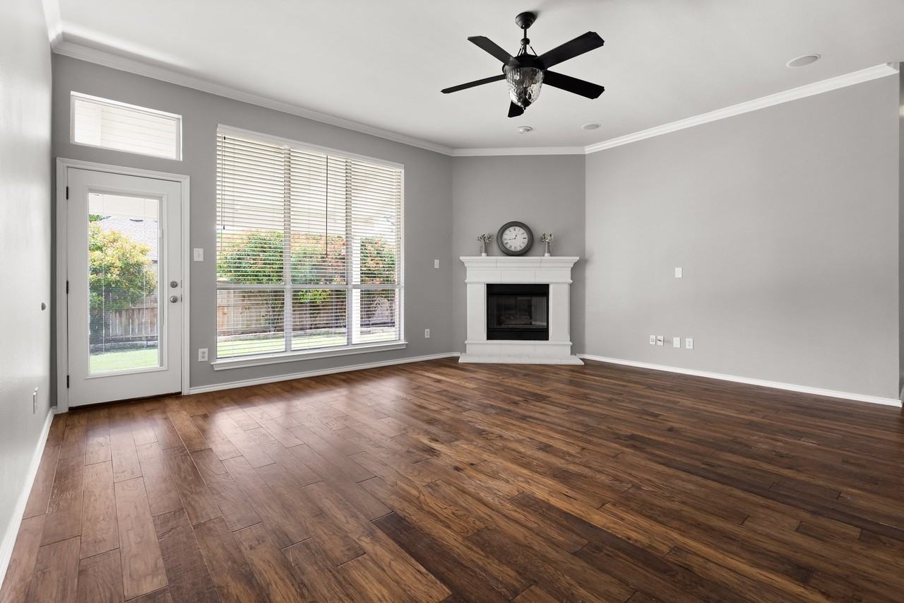 1601 Crabapple Ln - Photo 7 of 25