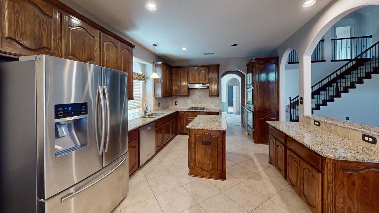 5628 Sleepy Creek Ln - Photo 3 of 30