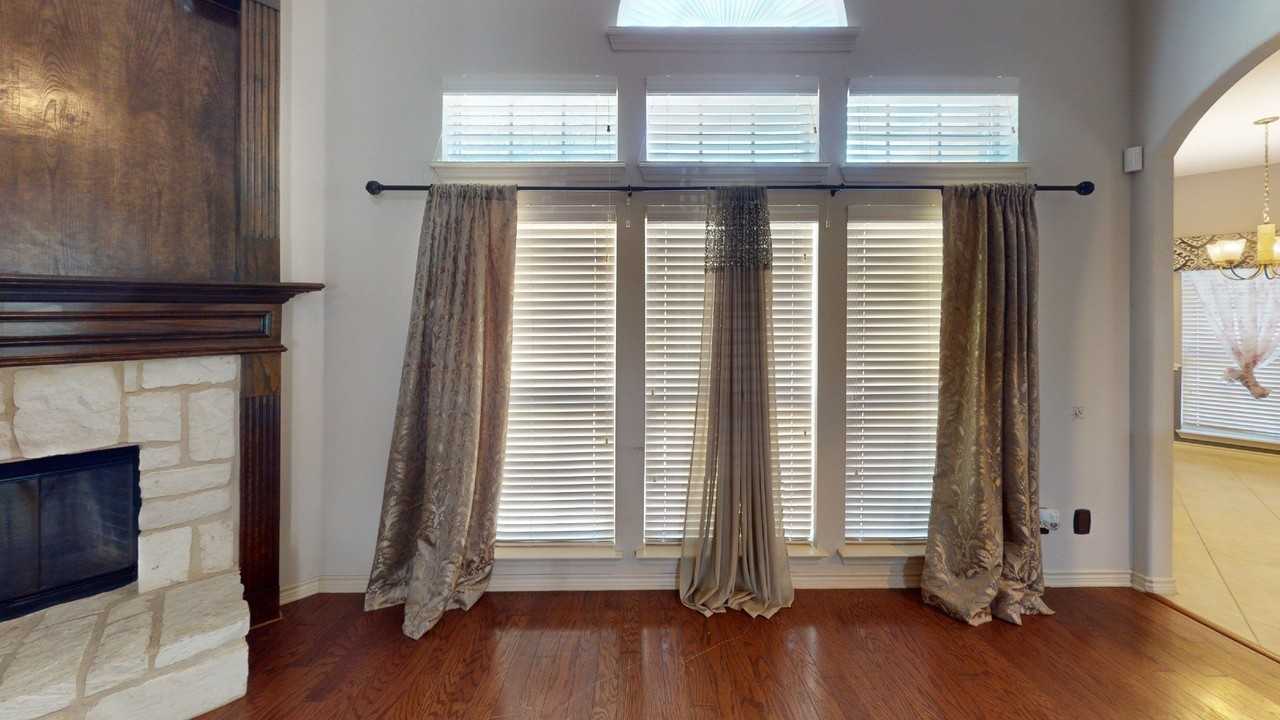 5628 Sleepy Creek Ln - Photo 5 of 30
