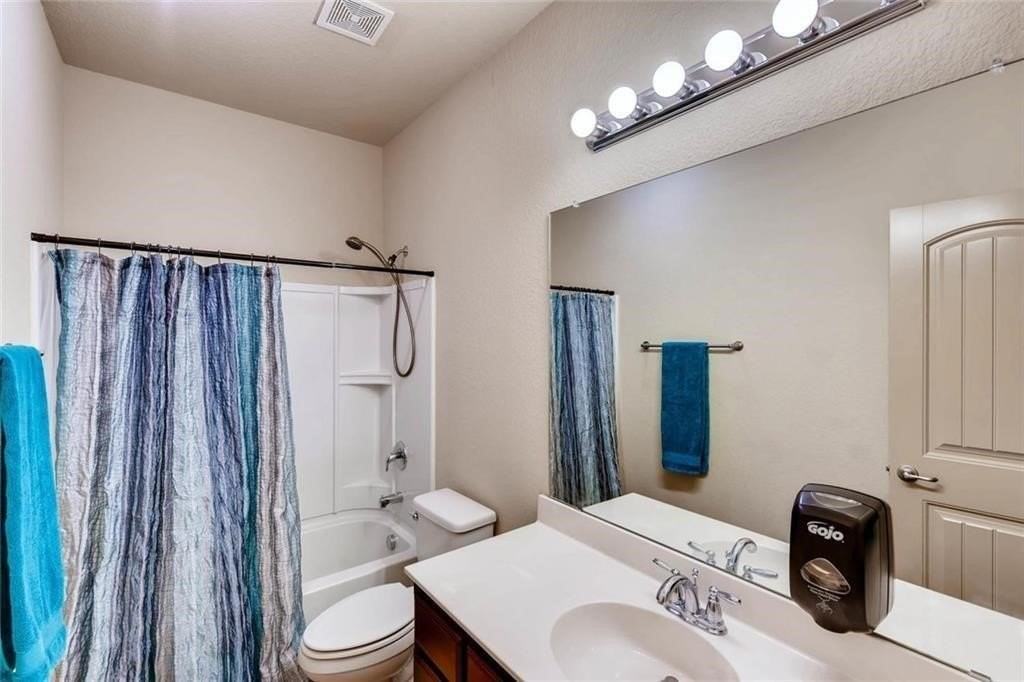 3401 Buckthorn Ln - Photo 5 of 13