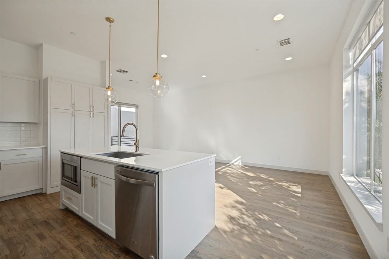 2103 Bennett Ave #60 - Photo 3 of 29