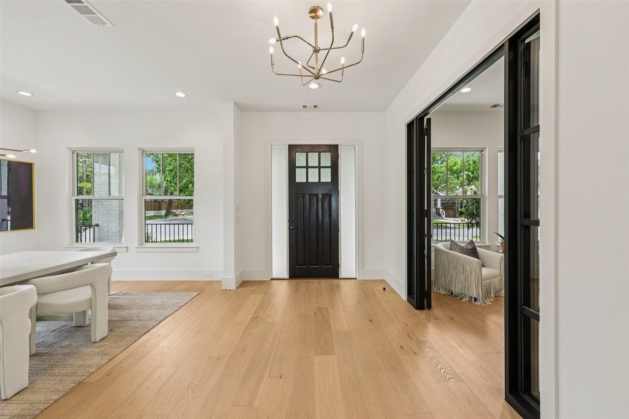 5457 Bonita Ave - Photo 3 of 40