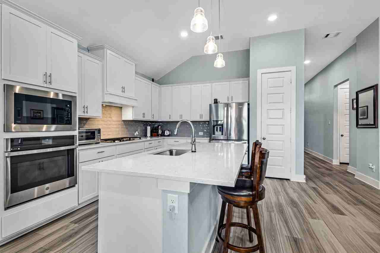 1913 Briar Hill Dr - Photo 6 of 28