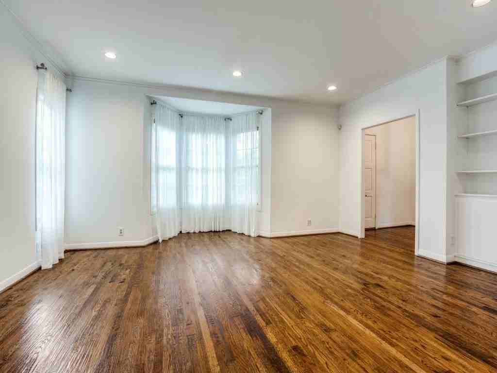 3448 Mockingbird Ln - Photo 3 of 23