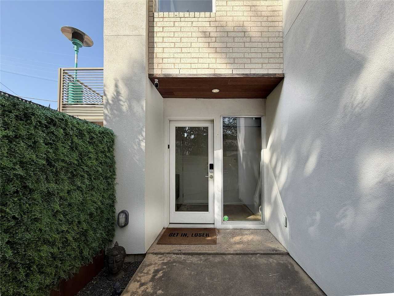 2021 Glencoe St - Photo 6 of 37