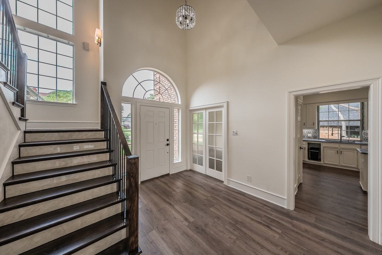543 Timber Ridge Dr - Photo 5 of 40