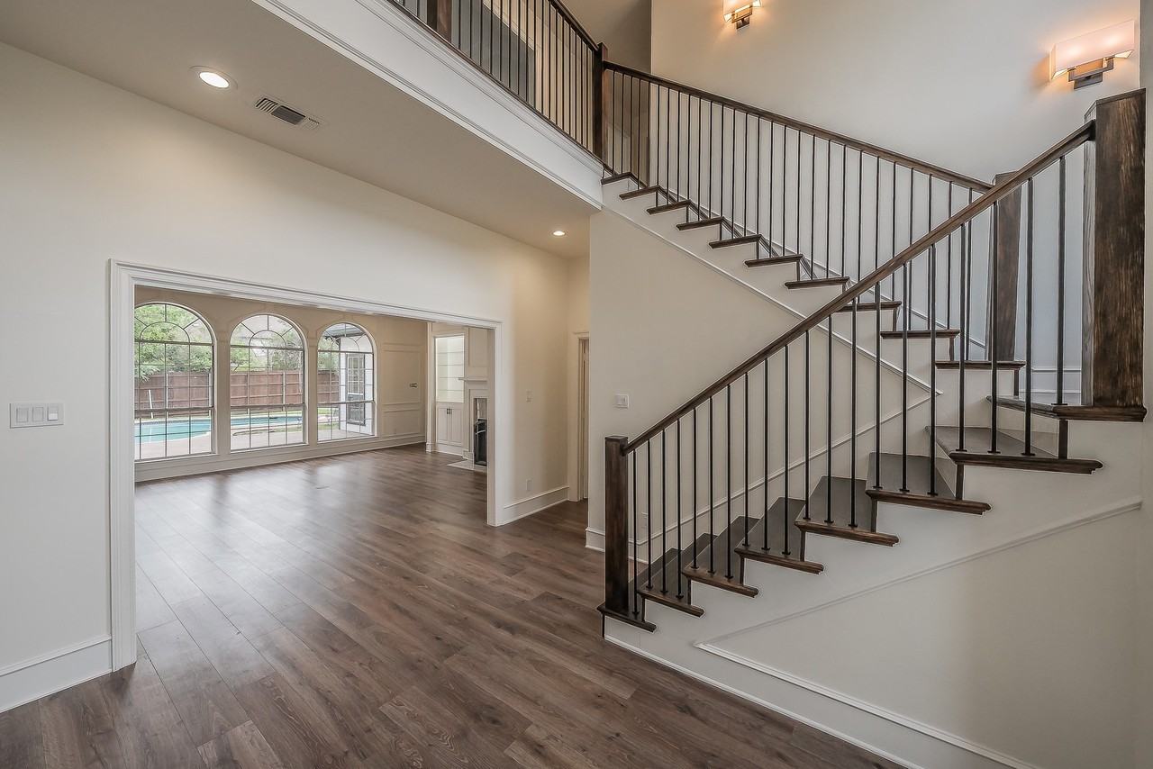 543 Timber Ridge Dr - Photo 7 of 40