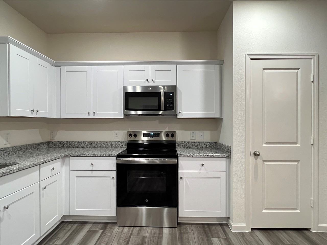 902 Lexington Ln - Photo 6 of 19