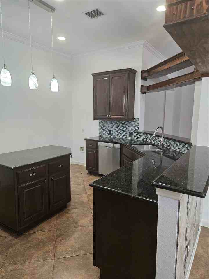 5852 Windy Meadow Ln - Photo 7 of 21