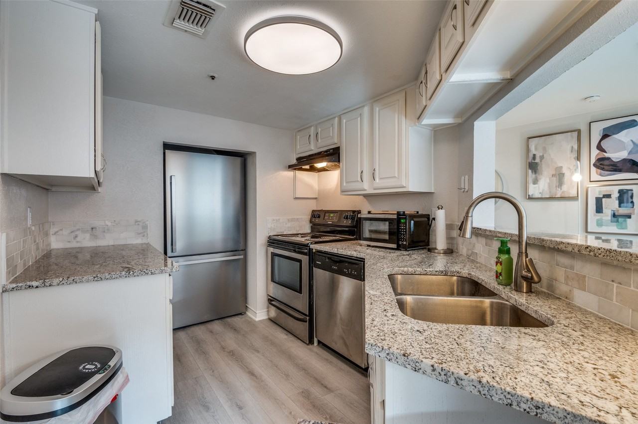 3033 San Jacinto St #323 - Photo 4 of 12
