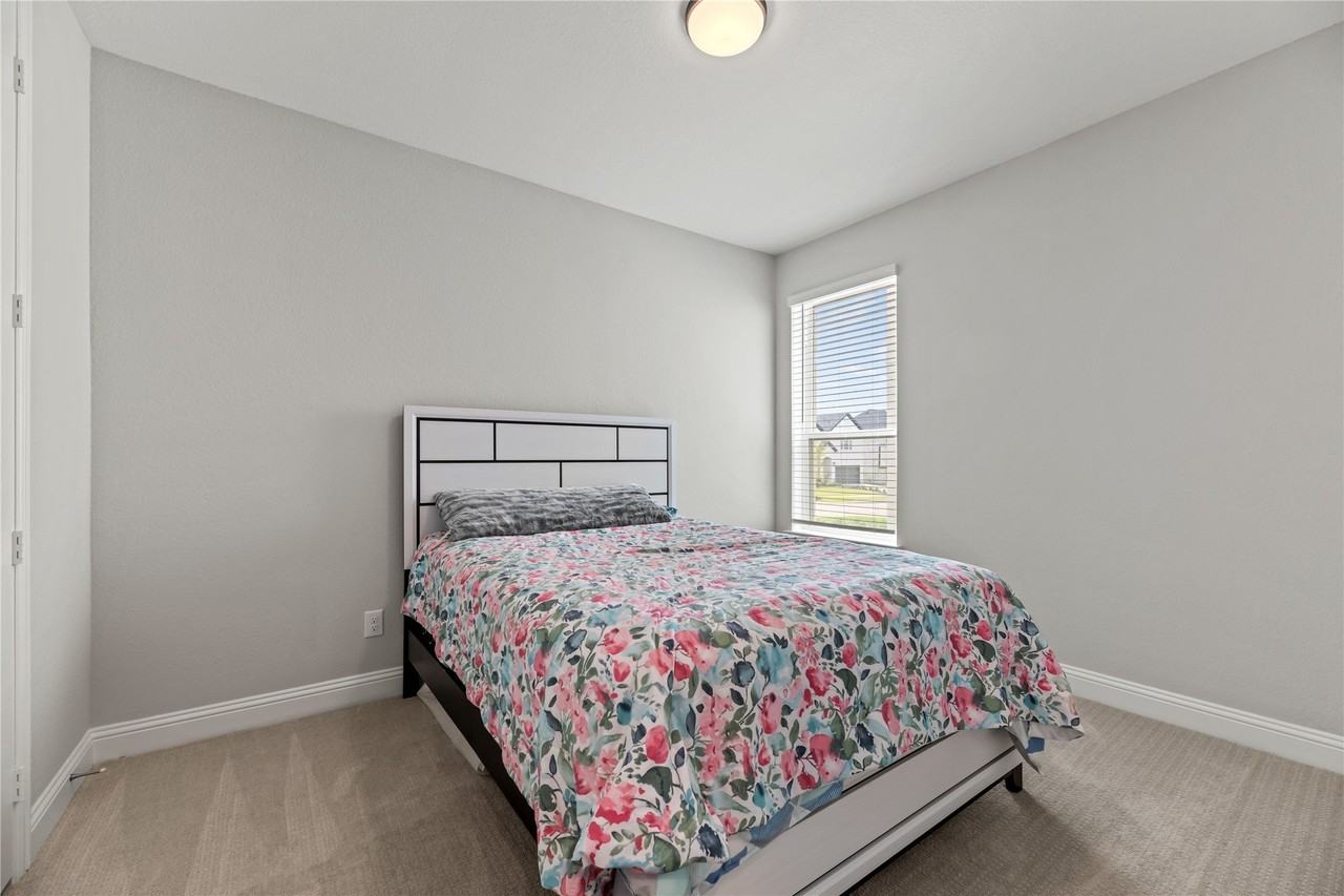 10609 Grayhead Dr - Photo 4 of 25