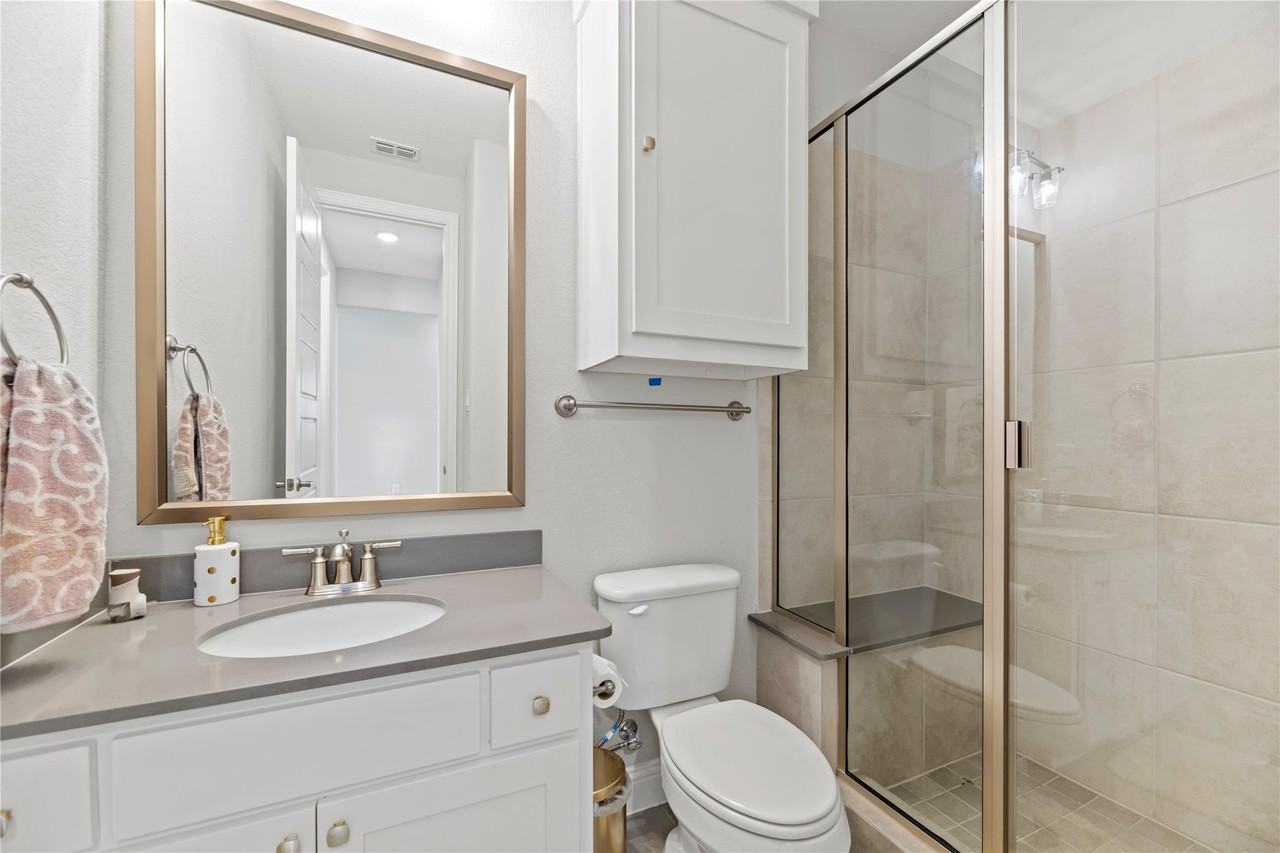 10609 Grayhead Dr - Photo 5 of 25