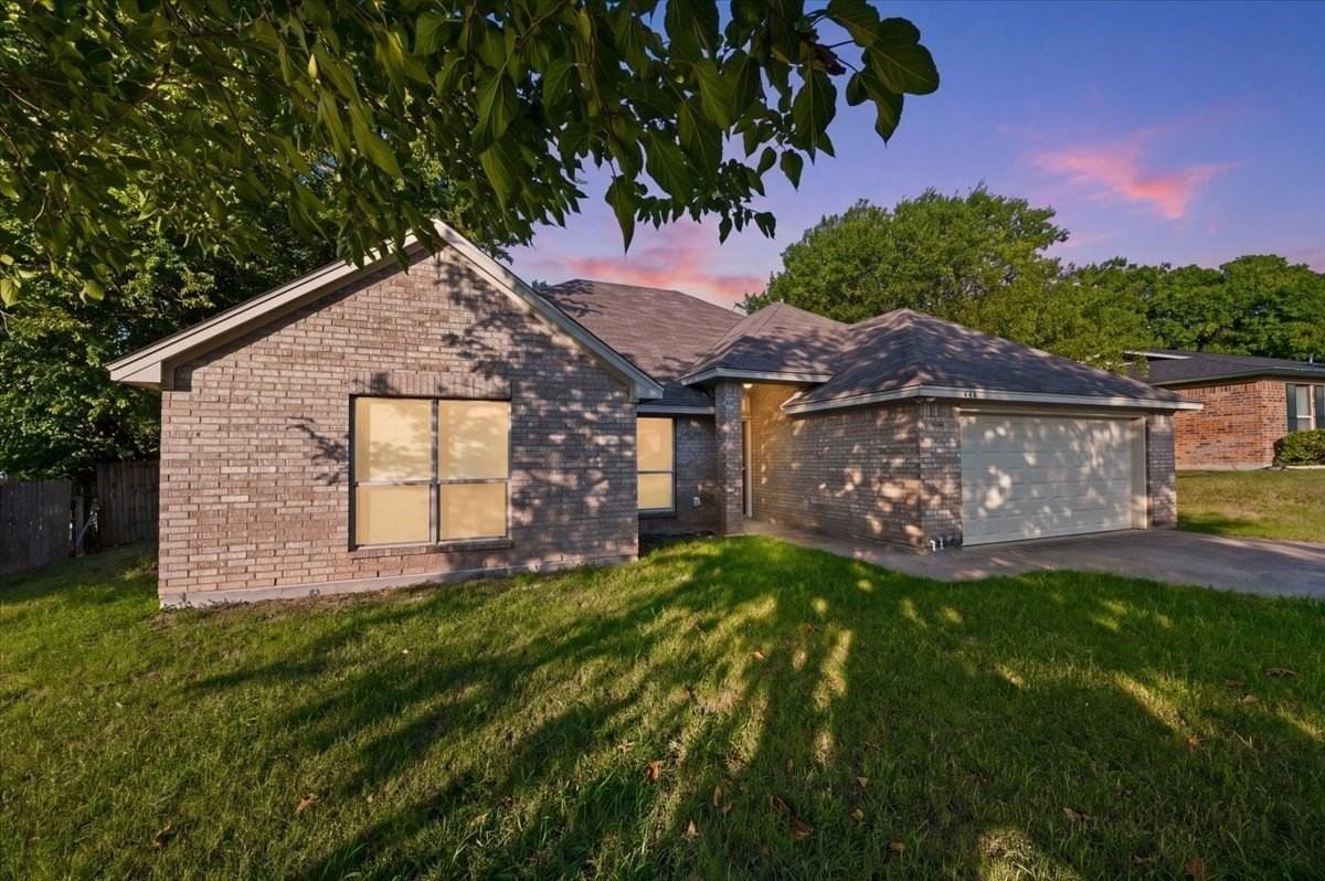 440 Pecan Dr - Photo 2 of 40