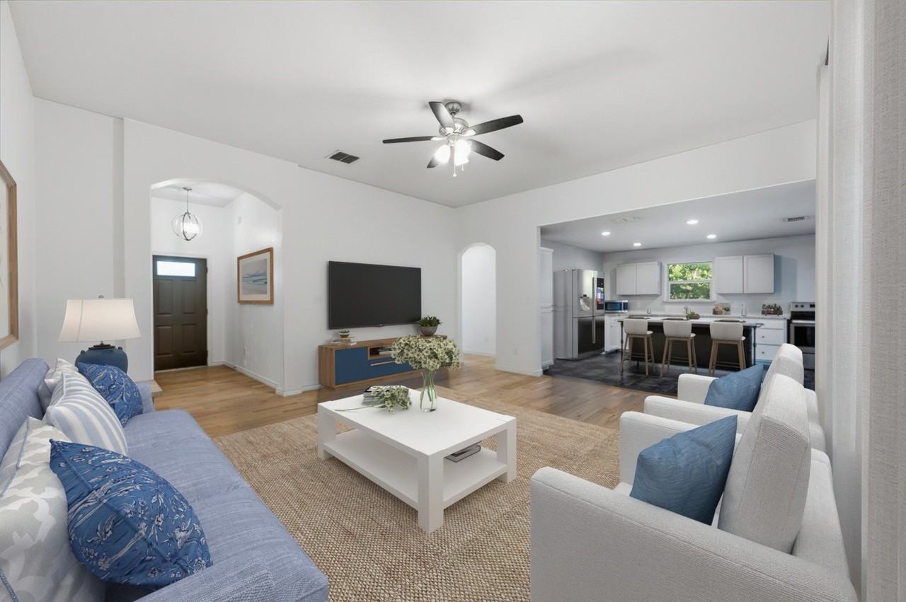 440 Pecan Dr - Photo 3 of 40