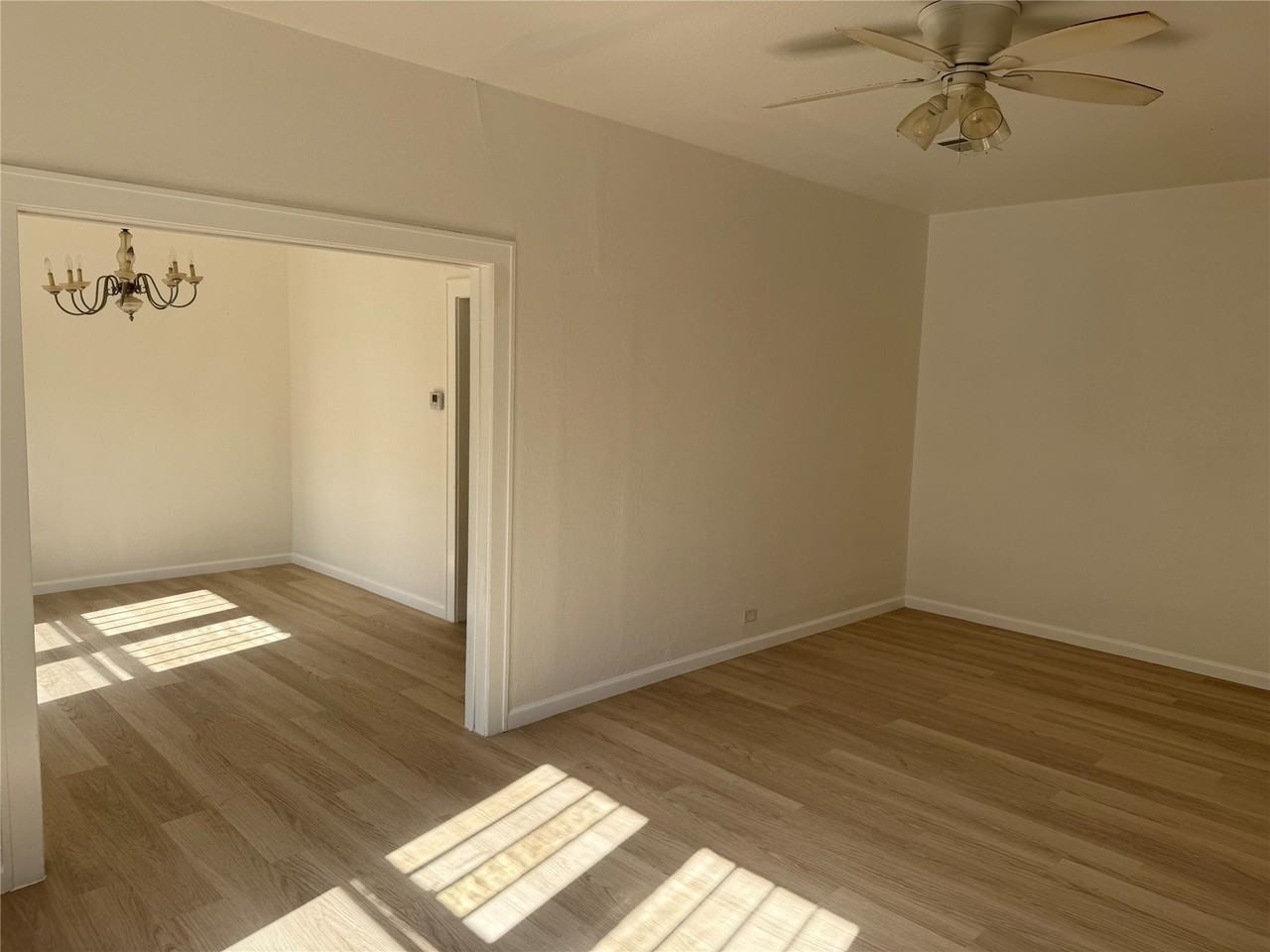 1217 W Walker St - Photo 6 of 19