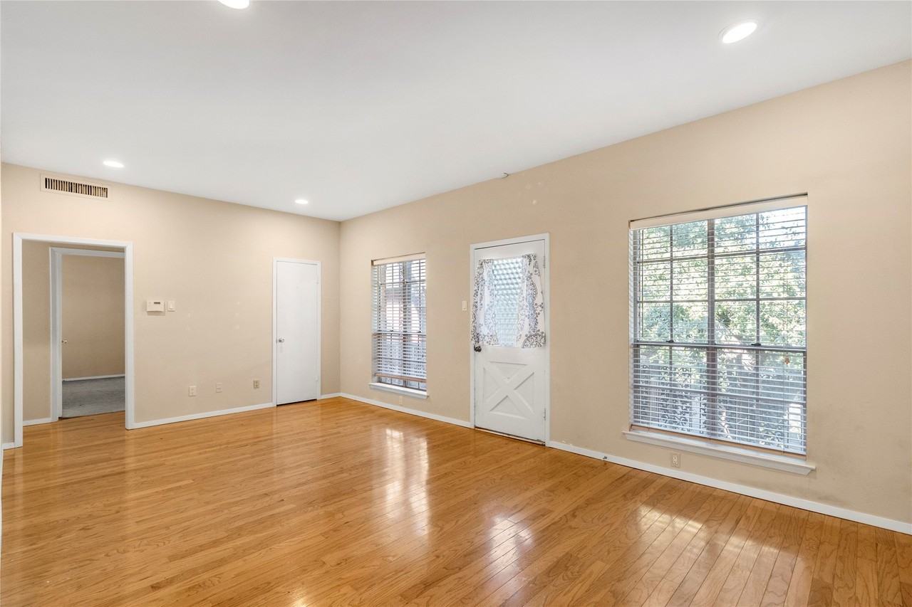 6011 E University Blvd #247 - Photo 7 of 18