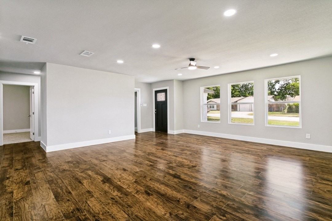 3504 Westfield Ave - Photo 4 of 10