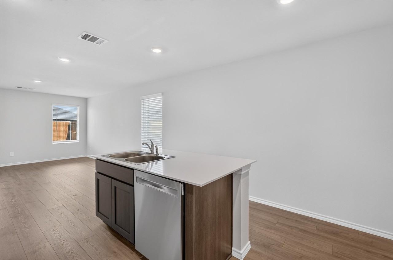 1817 Teton Drive - Photo 7 of 29