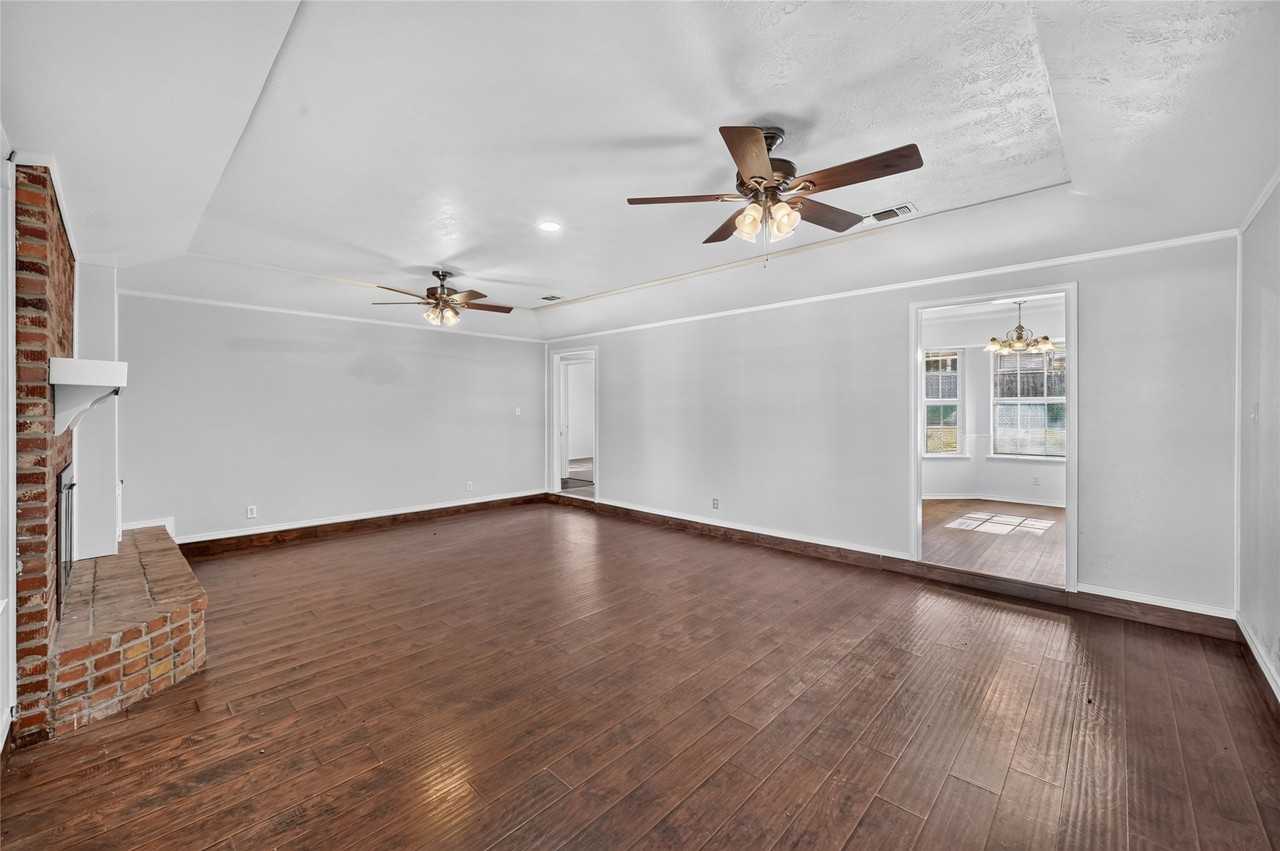 7217 Timberlane Dr - Photo 4 of 20