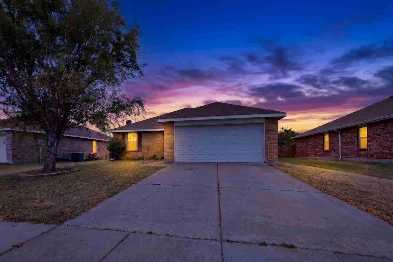 2505 Mitchell Ln - Photo 2 of 39