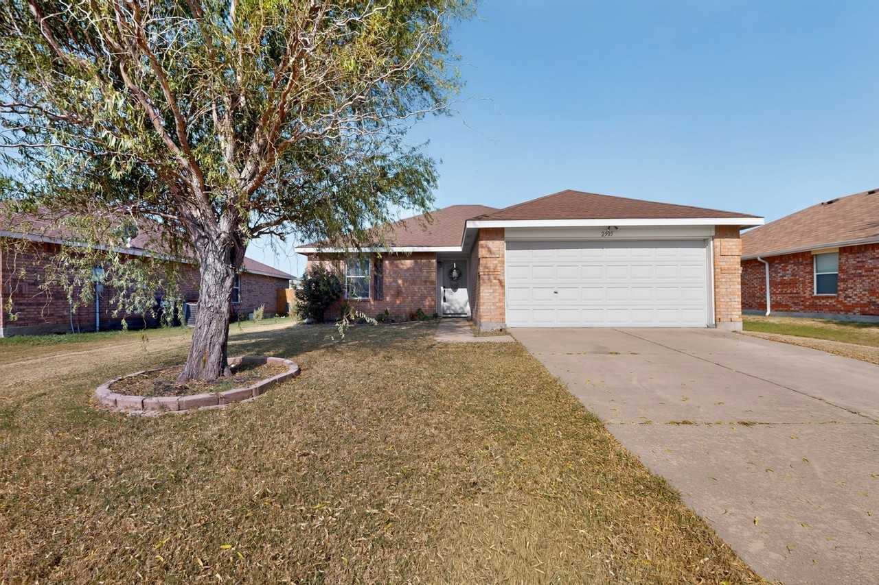2505 Mitchell Ln - Photo 6 of 39