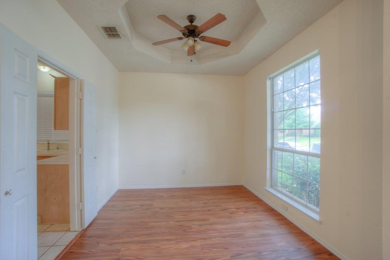 1369 Colby Dr - Photo 7 of 30