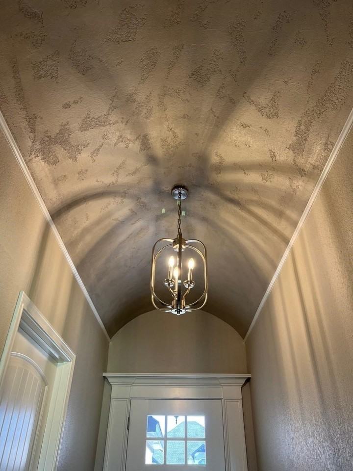 172 Crenshaw Ct - Photo 5 of 19