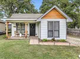 featured image of 536 Western Hills Trl