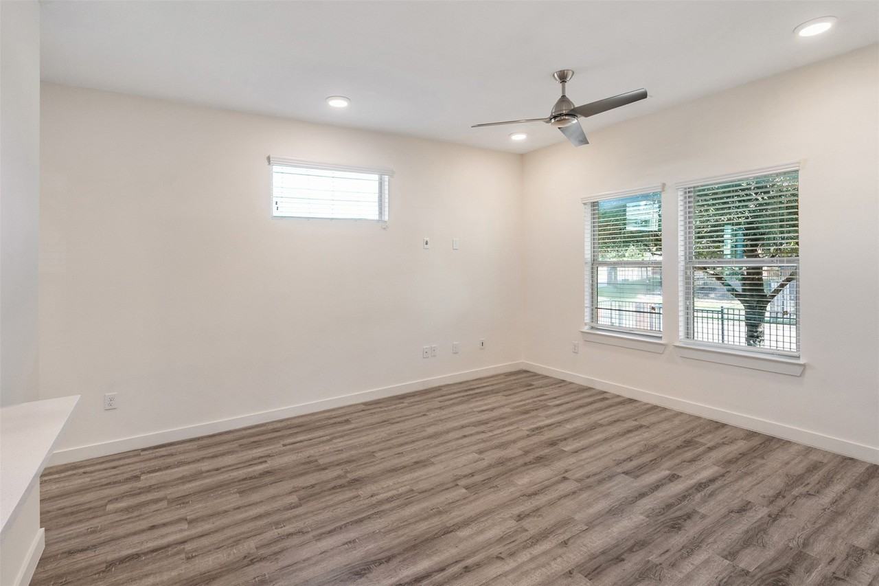 1583 Fiji St - Photo 7 of 30