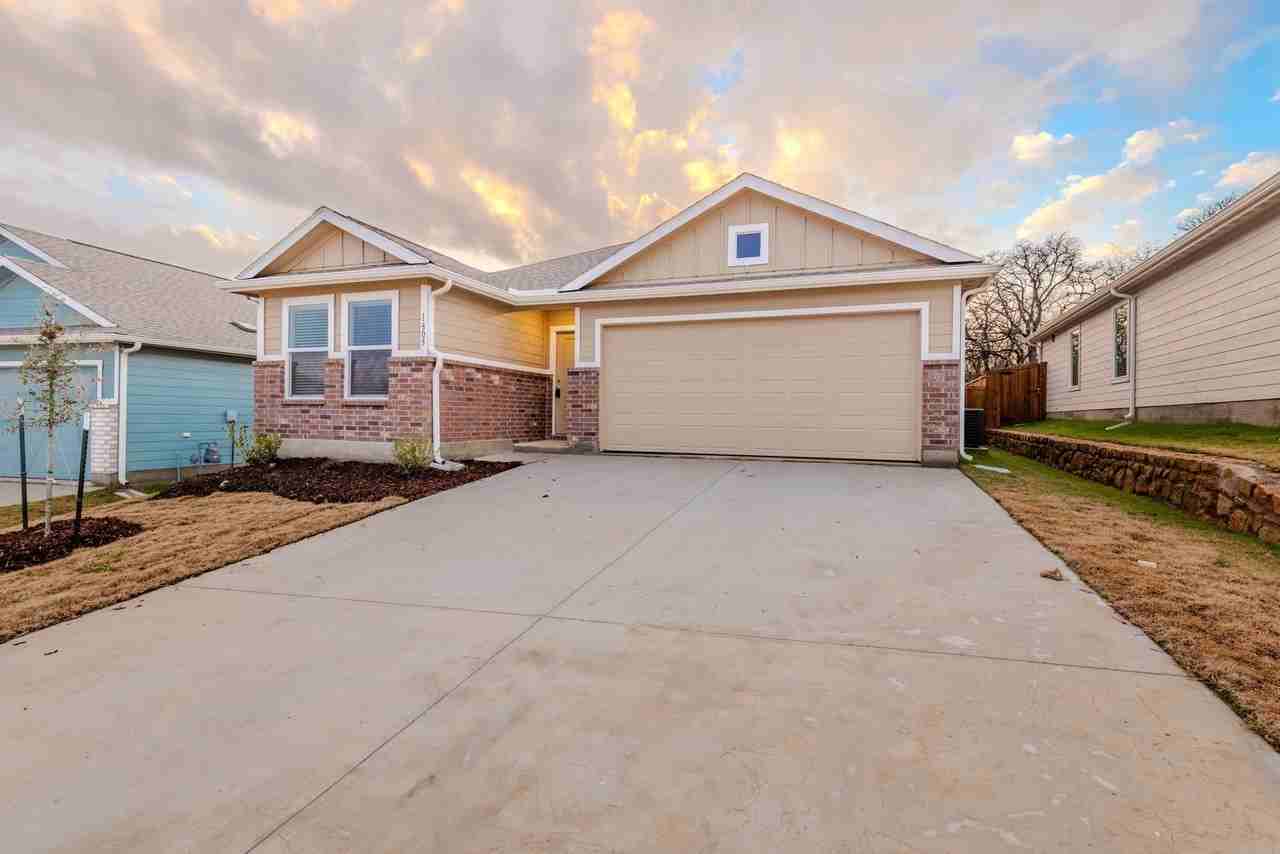 1805 Pentro Pkwy - Photo 3 of 32