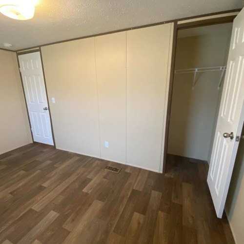 115 English Ln - Photo 4 of 19