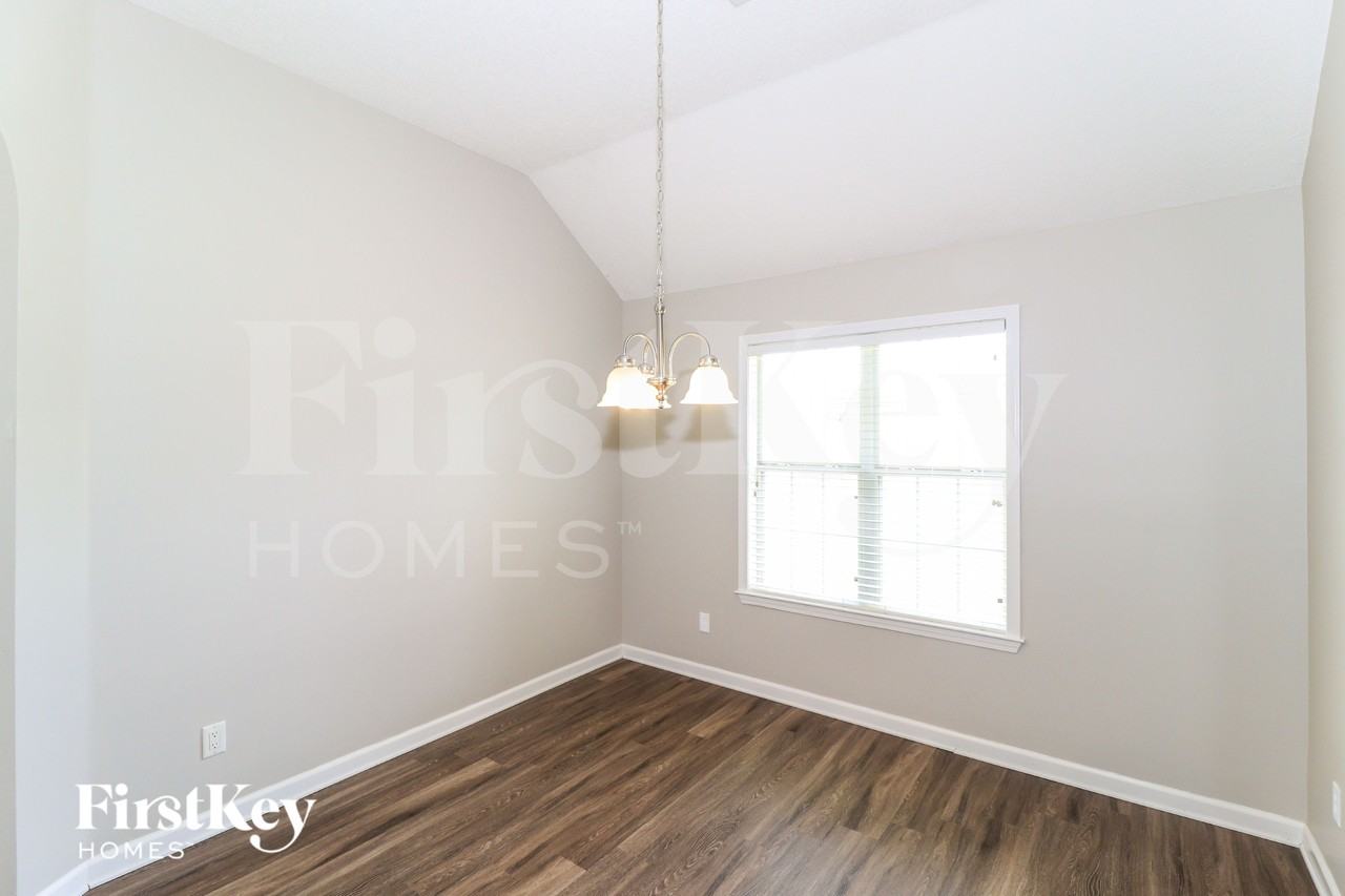 4980 Rivercrest Ln - Photo 5 of 15