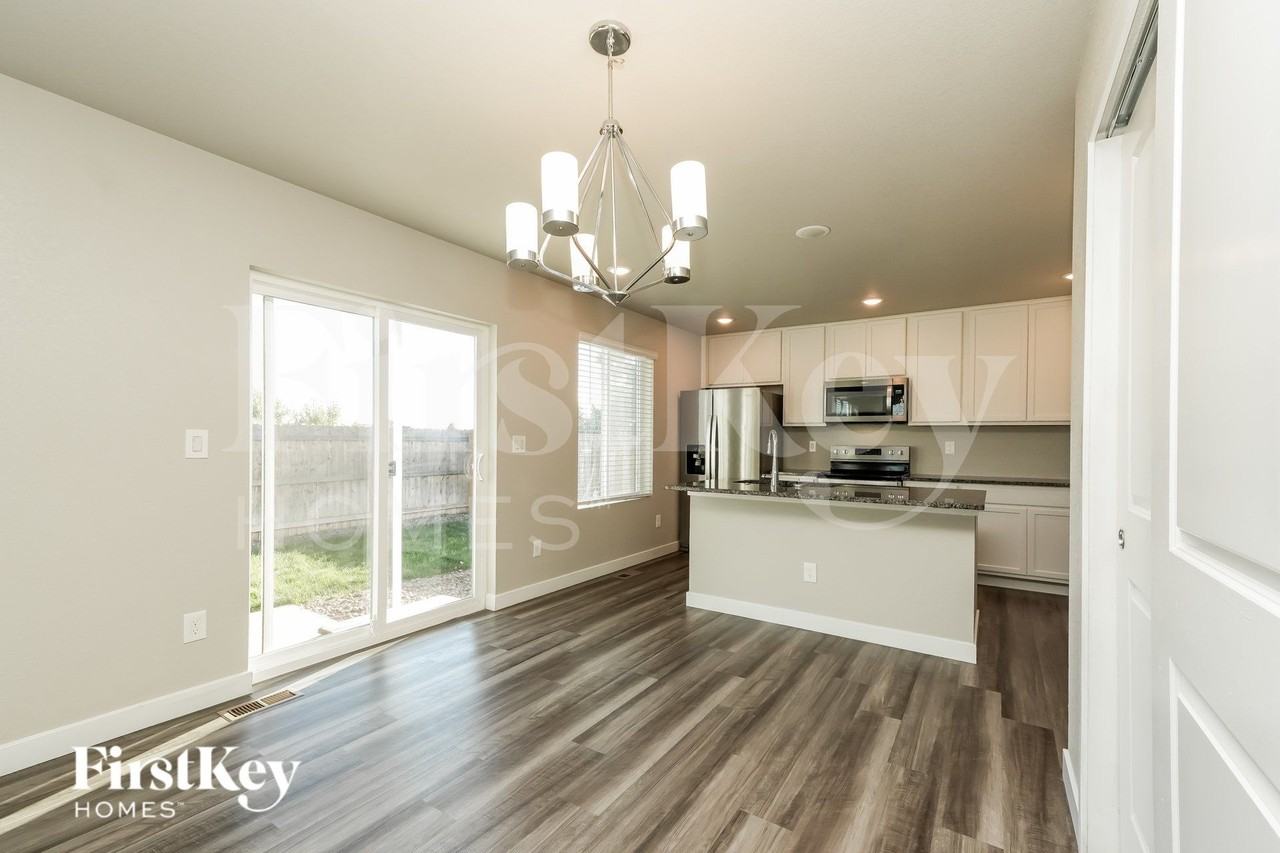 10045 Luneth Dr - Photo 3 of 15